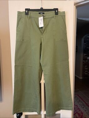 Kut from the Kloth Olive Utility Wide-Leg Chinos